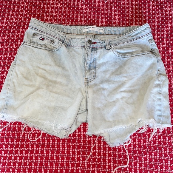 Tommy Hilfiger Jean shorts - Picture 1 of 6